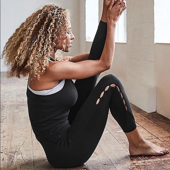 Athleta Peekaboo 7/8 Tight - Picture 1 of 4